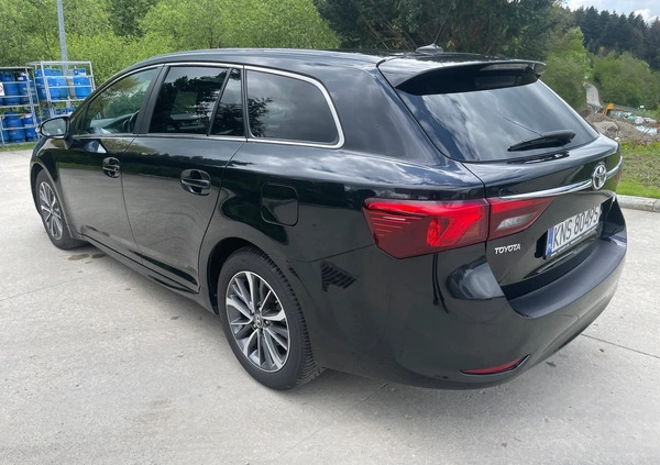 Toyota Avensis cena 47900 przebieg: 170000, rok produkcji 2016 z Strzyżów małe 326